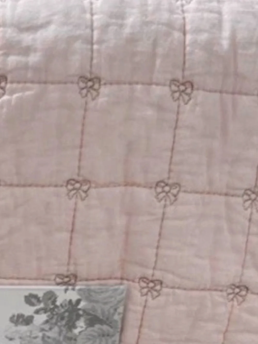 Shabby Chic Full/Queen Pink Quilt Set with All Over Bow Design 88”x92”